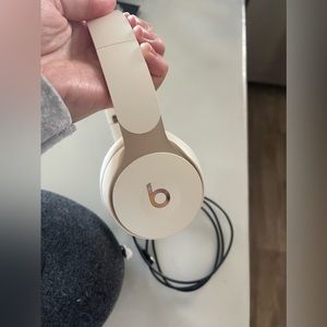 Wireless Solo Pro Dre Beats headphones